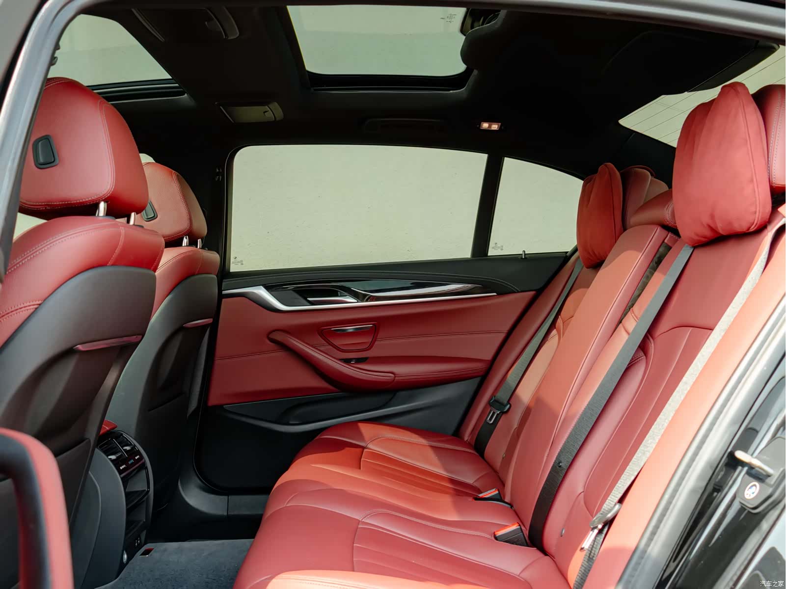 BMW 5 Series, 2020 9