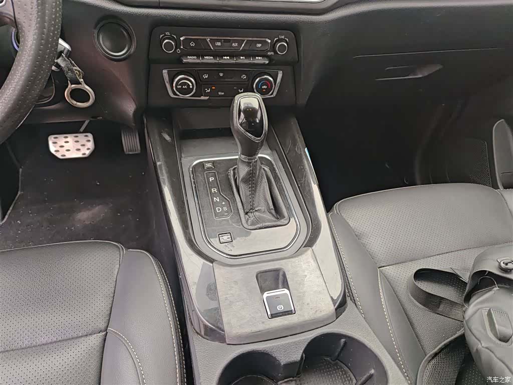DongFeng S560, 2019 14