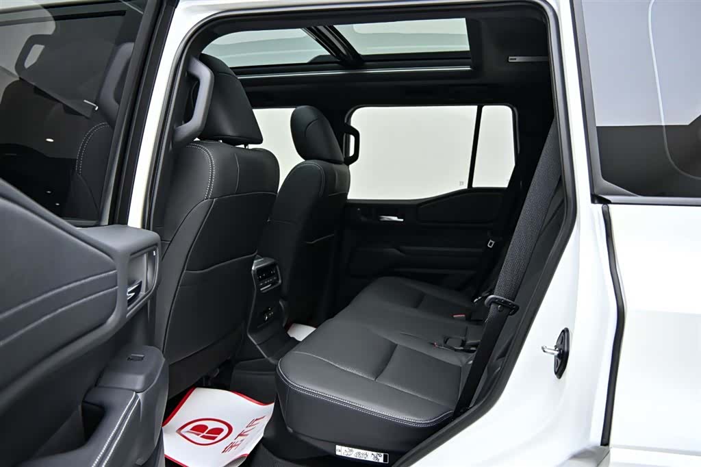 Toyota Prado, 2026 13