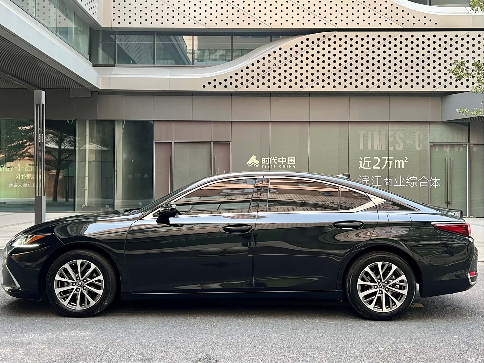Lexus ES, 2024 12