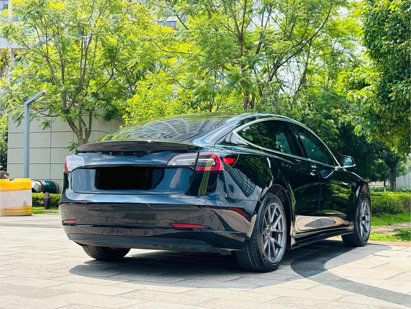 Tesla Model 3, 2020 22