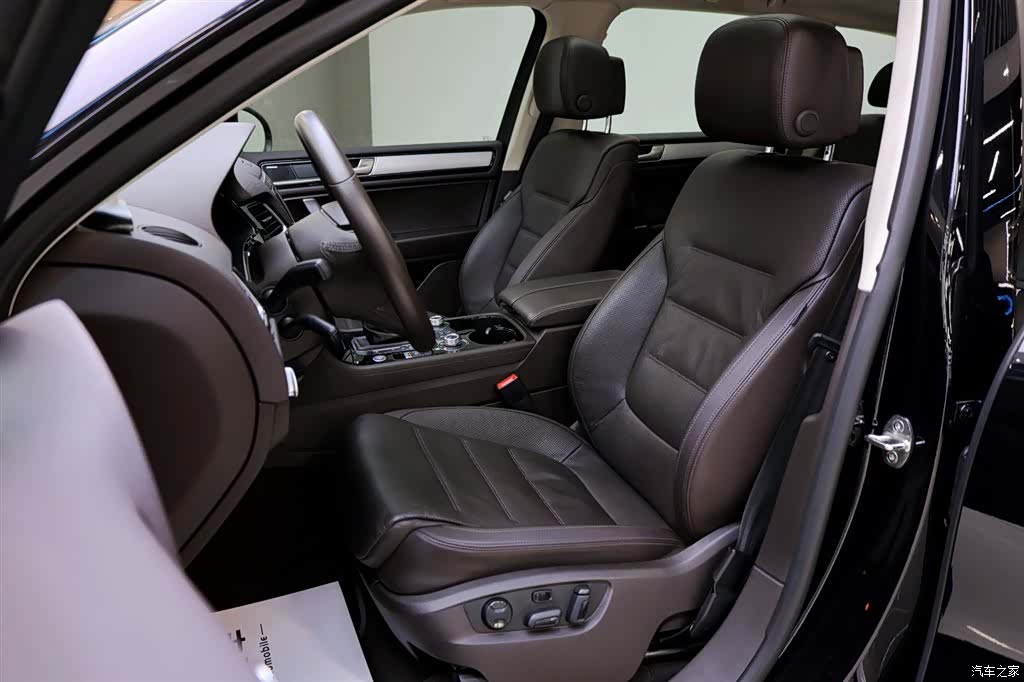 Volkswagen Touareg, 2017 28