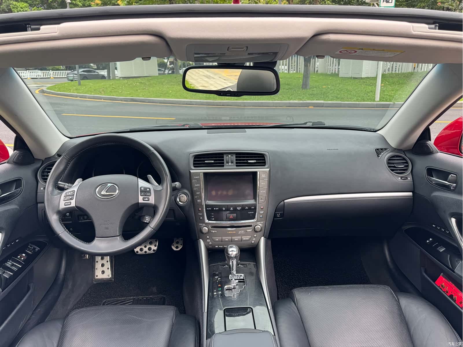 Lexus IS, 2011 7