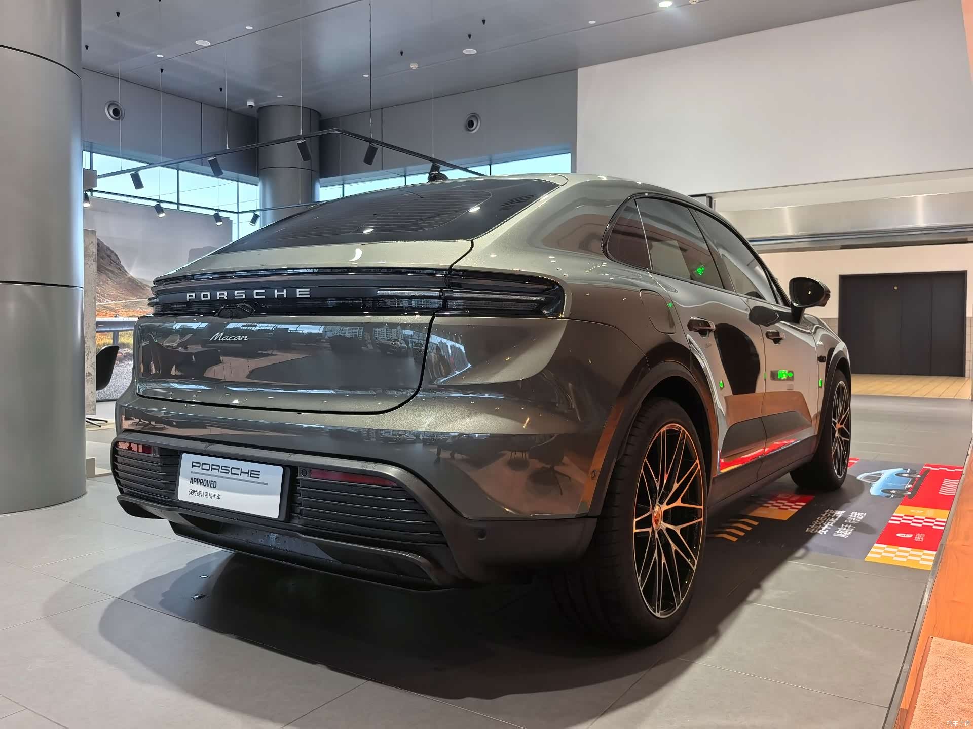 Porsche Macan, 2025 7