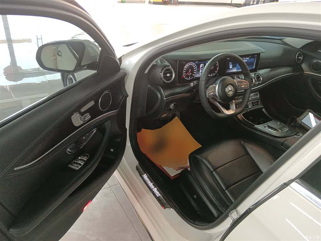 Mercedes-Benz E-Class, 2019 12
