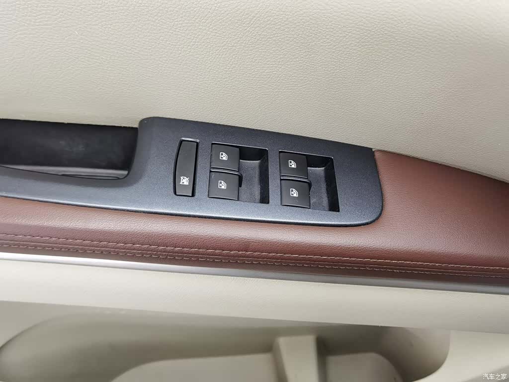 Buick GL8, 2018 9