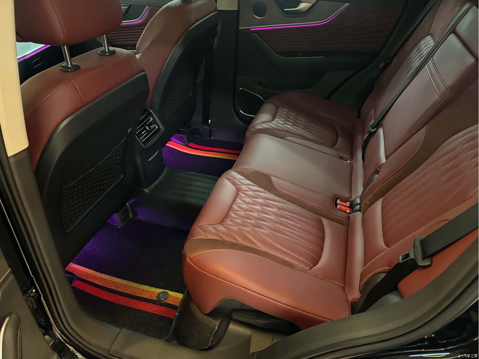 Hongqi HS5, 2023 7