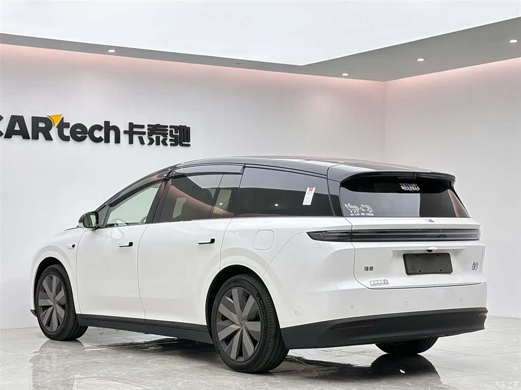 Li Auto i8, 2025 3