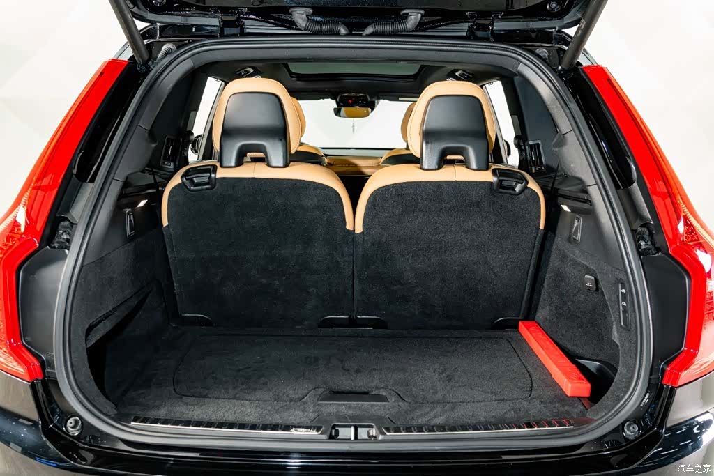 Volvo XC90, 2018 23