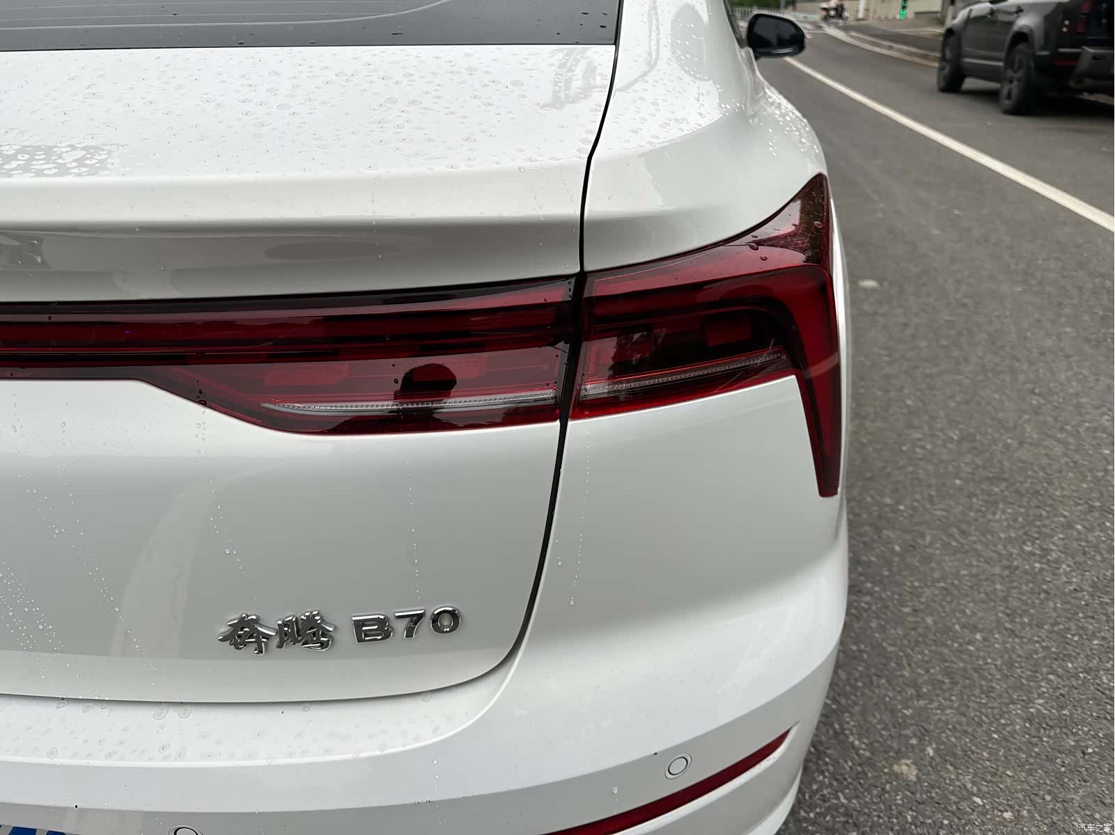 Bestune B70, 2022 13