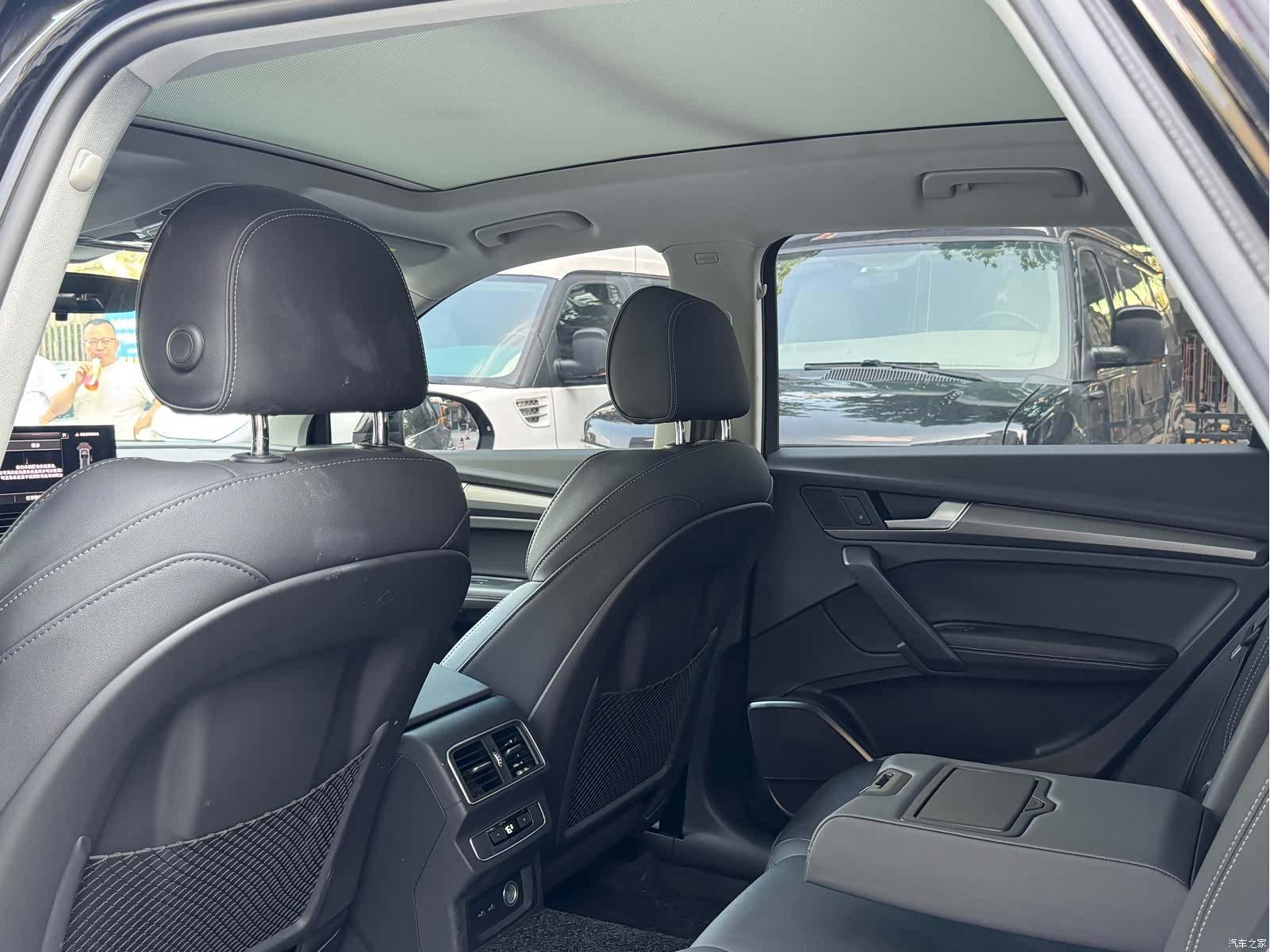 Audi Q5L, 2022 10