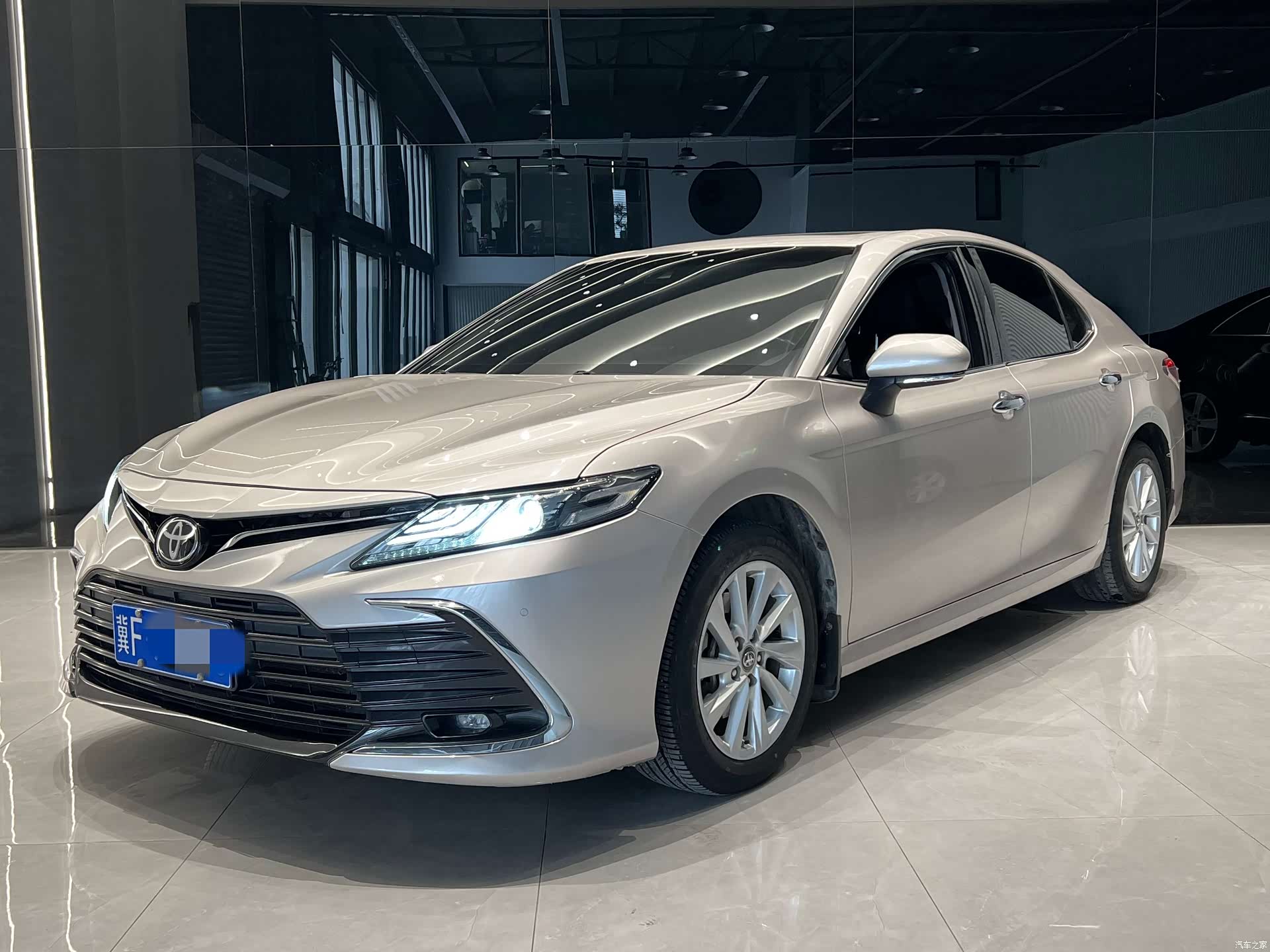 Toyota Camry, 2022 1