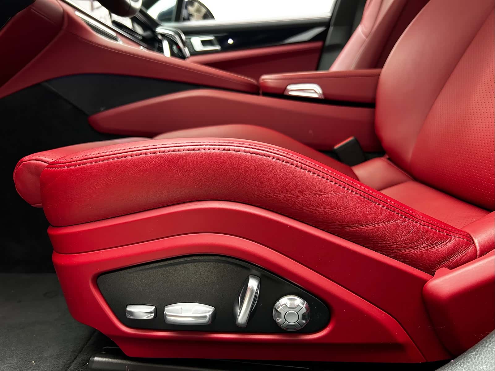 Porsche Panamera, 2020 7