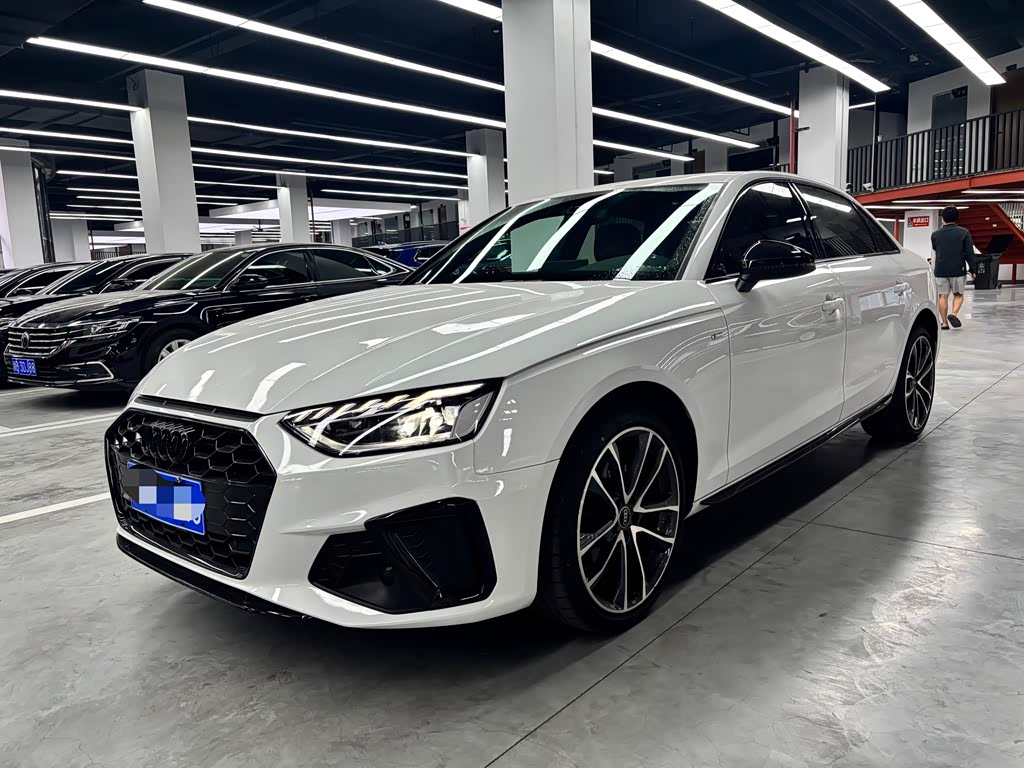 Audi A4L 2024 40 TFSI Luxury