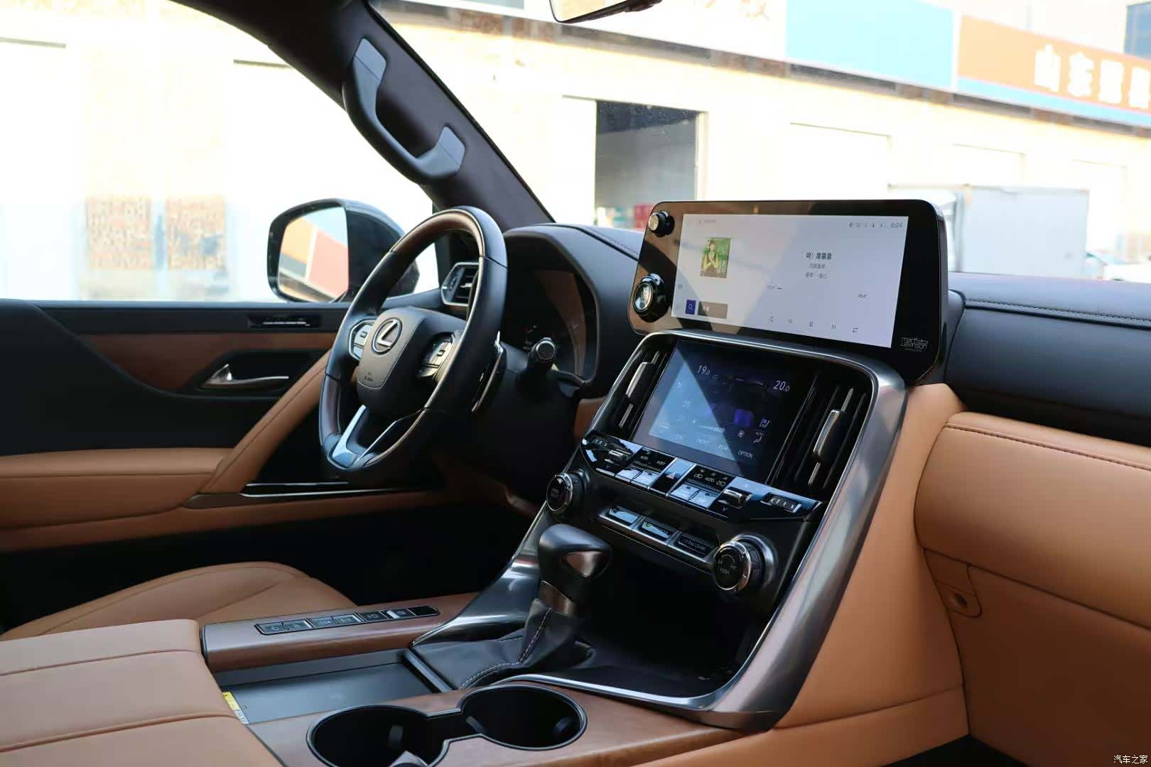 Lexus LX, 2025 16