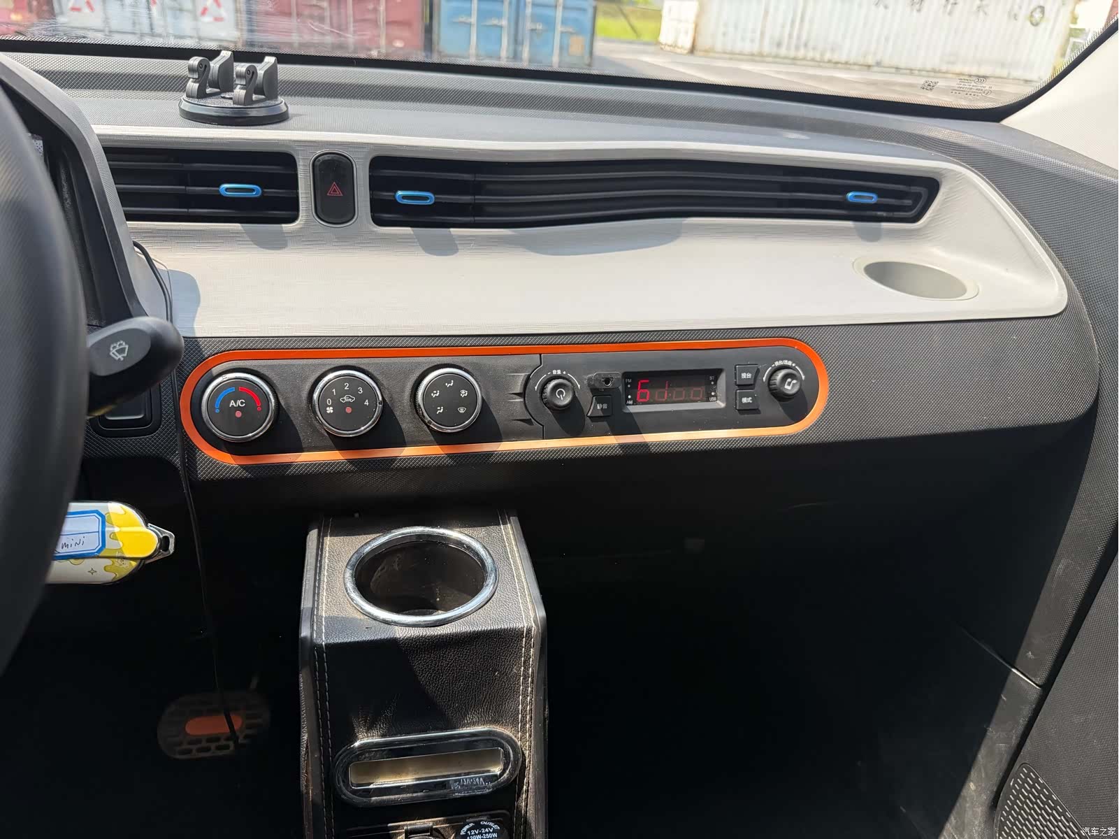 Wuling MINIEV, 2022 10