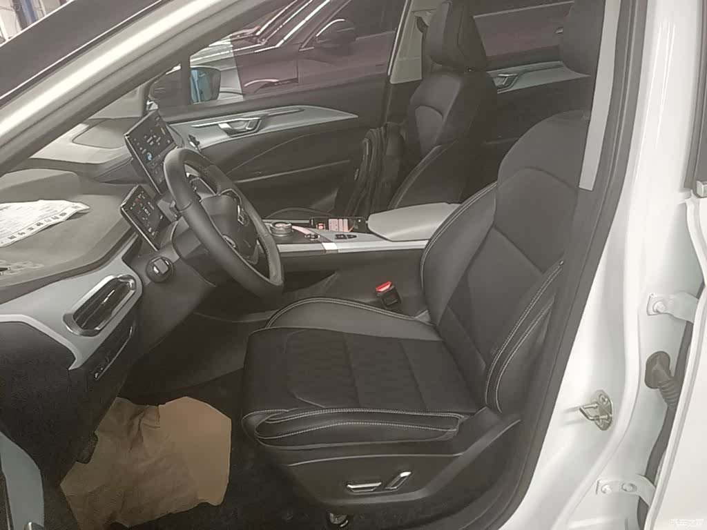 Geely C550, 2021 11