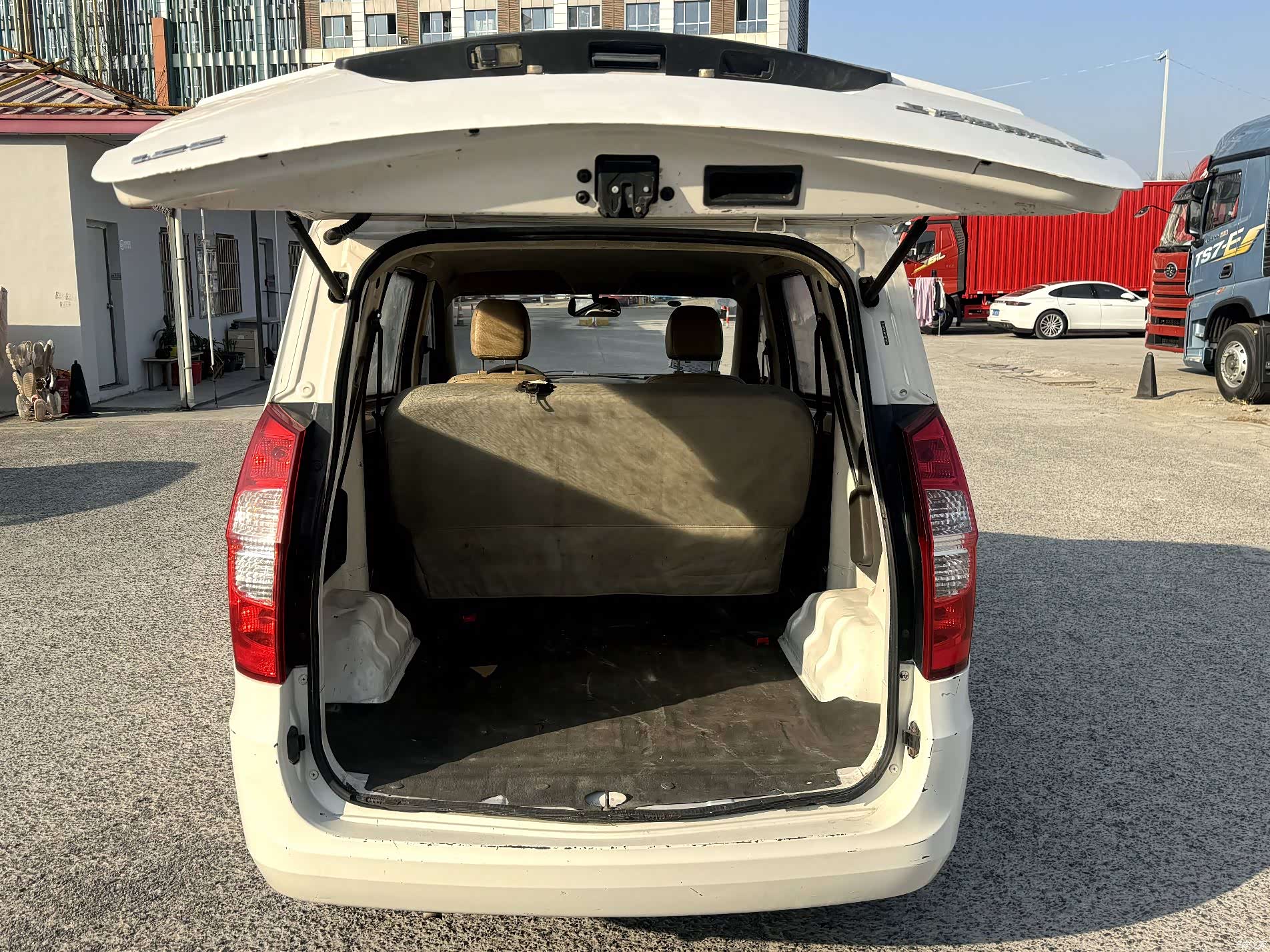 Wuling Hongguang, 2018 12