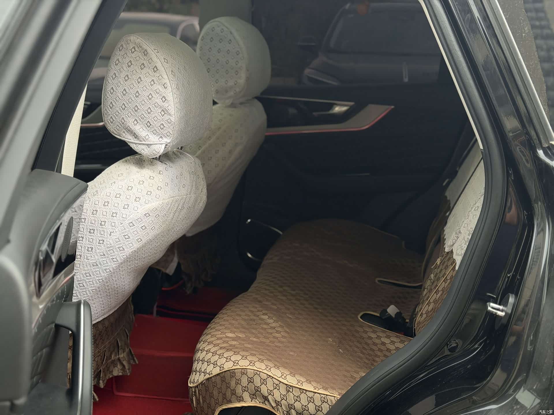 Hongqi HS5, 2020 11