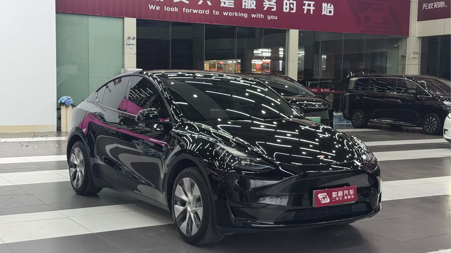 Tesla Model Y, 2023 3