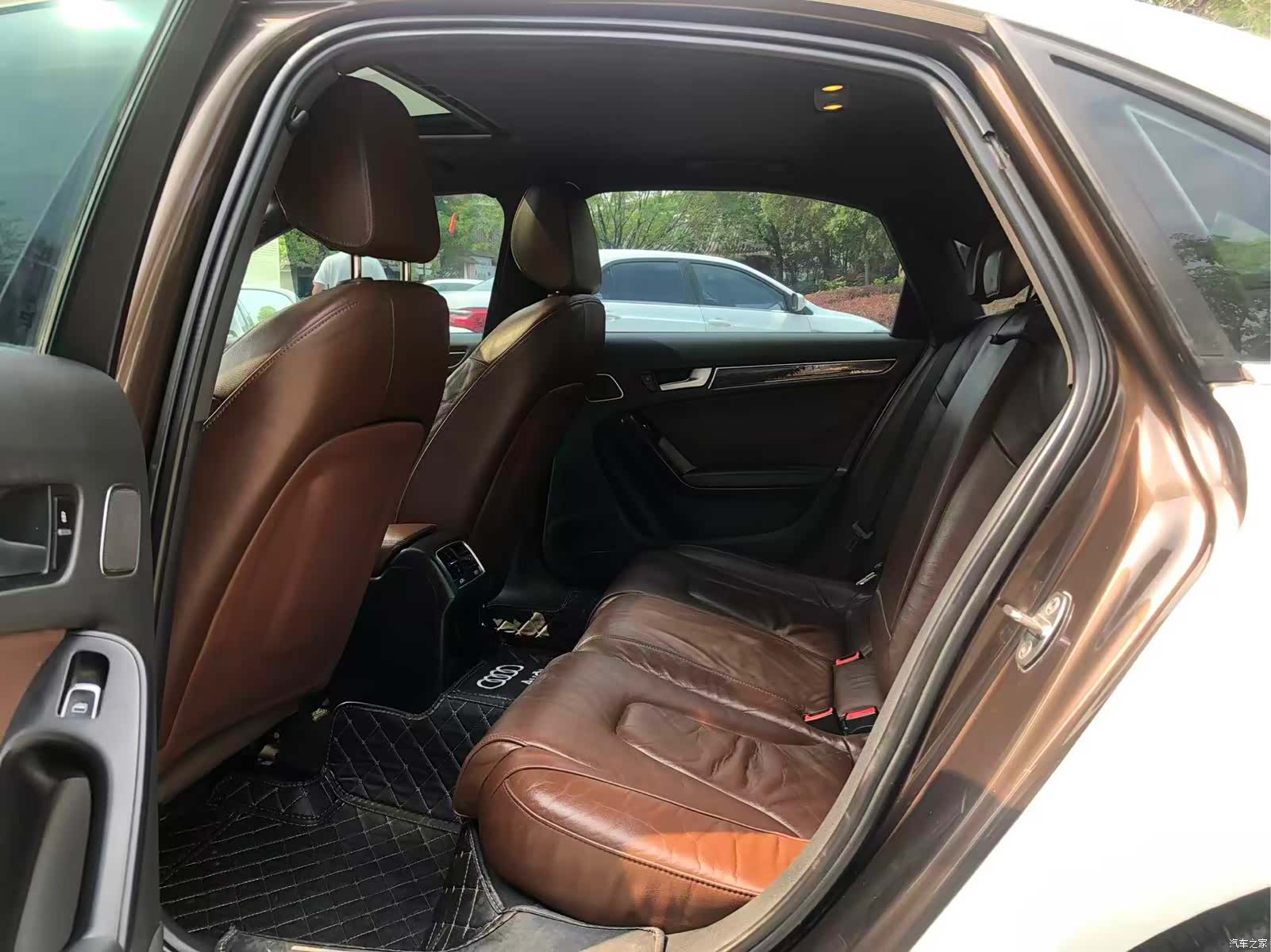 Audi A4L, 2015 11