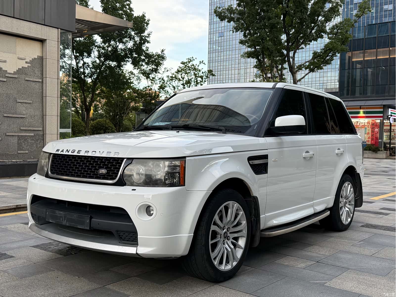 Land Rover Range Rover, 2013 1