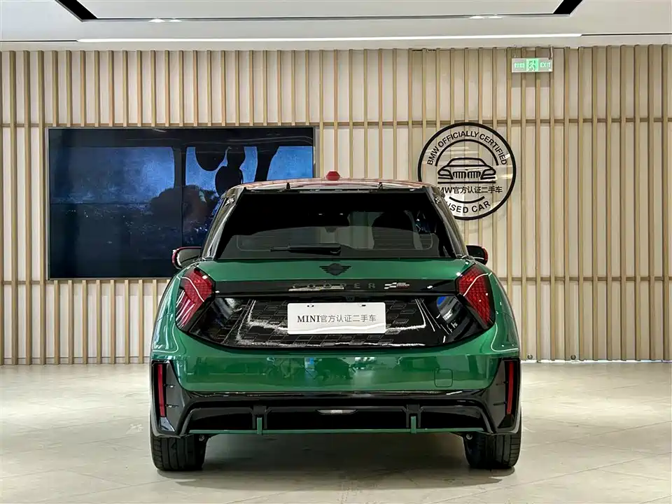 MINI Electric JCW ACEMAN