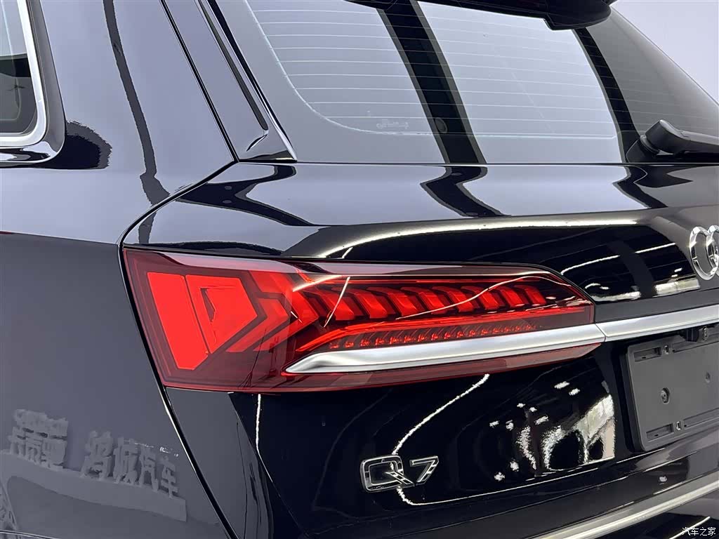 Audi Q7, 2021 10