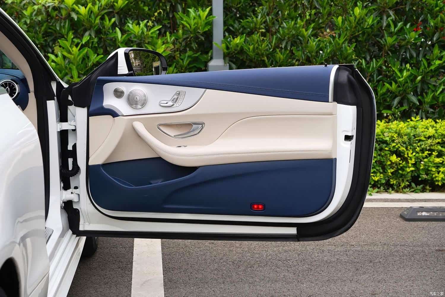 Mercedes-Benz E-Class, 2022 15