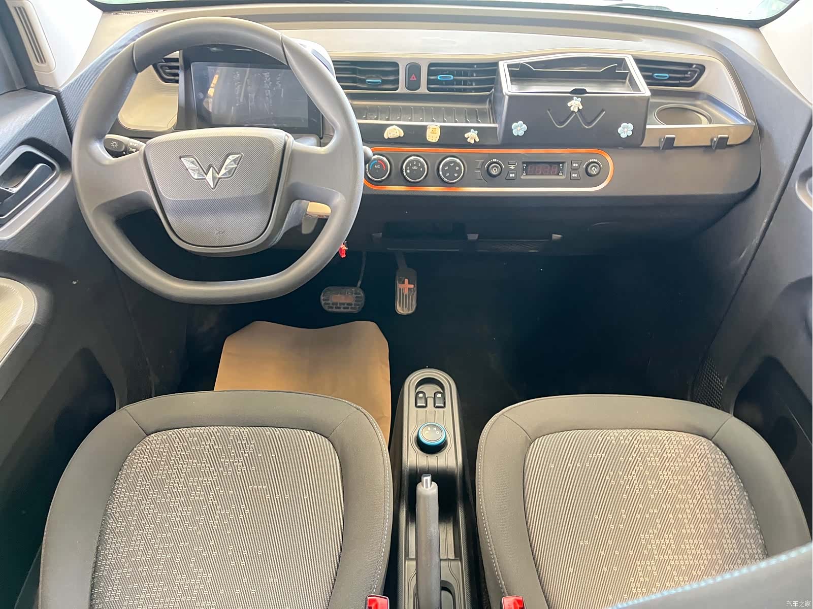 Wuling MINIEV, 2021 8