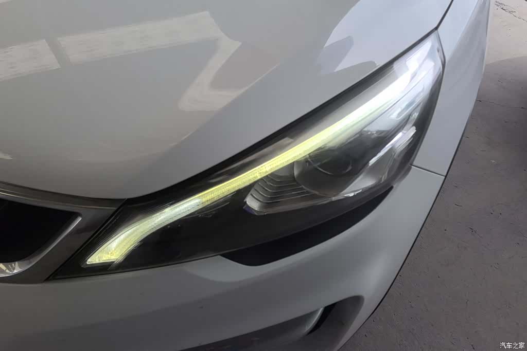 Geely Emgrand, 2017 все фото