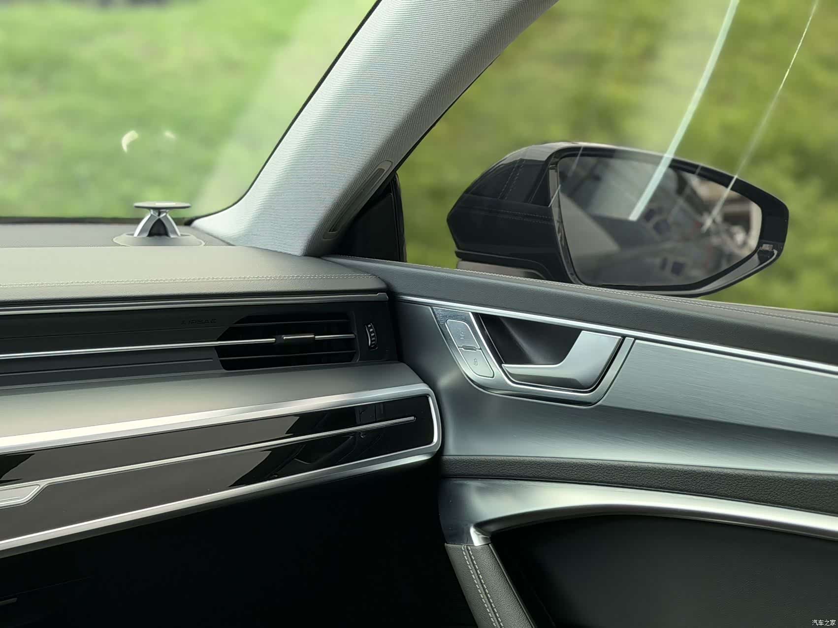 Audi A7L, 2024 12