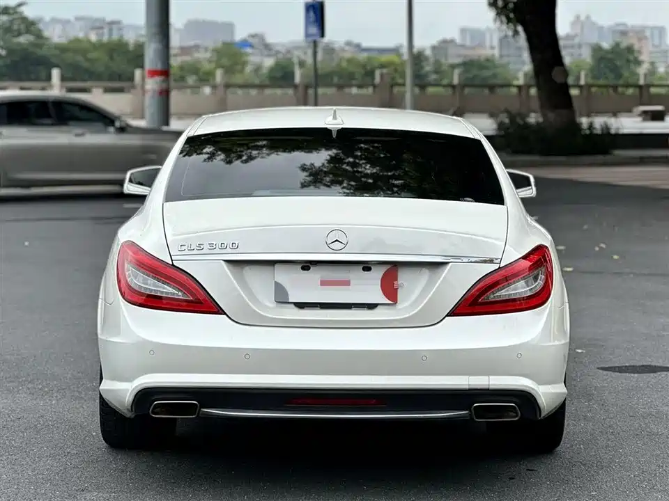 Mercedes-Benz CLS