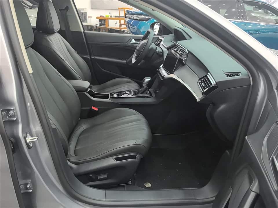Peugeot 408 Peugeot 408