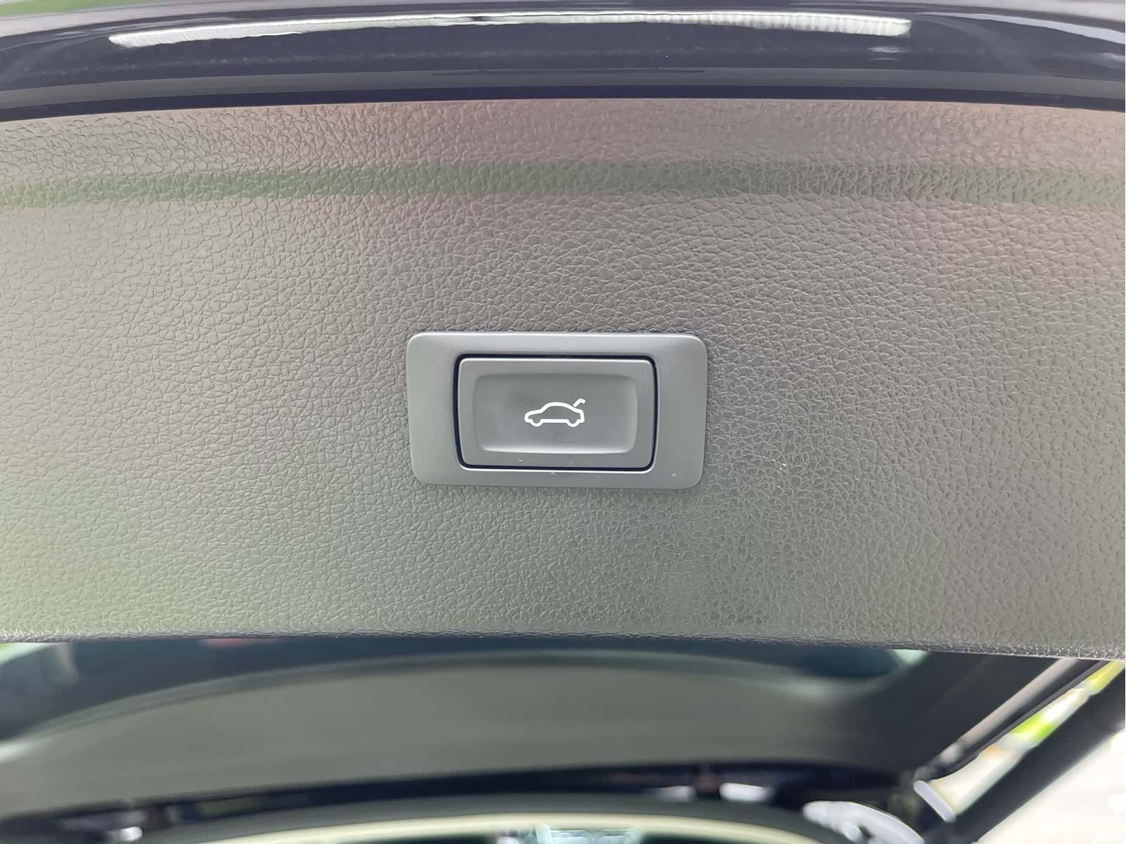 Audi Q5L, 2025 10