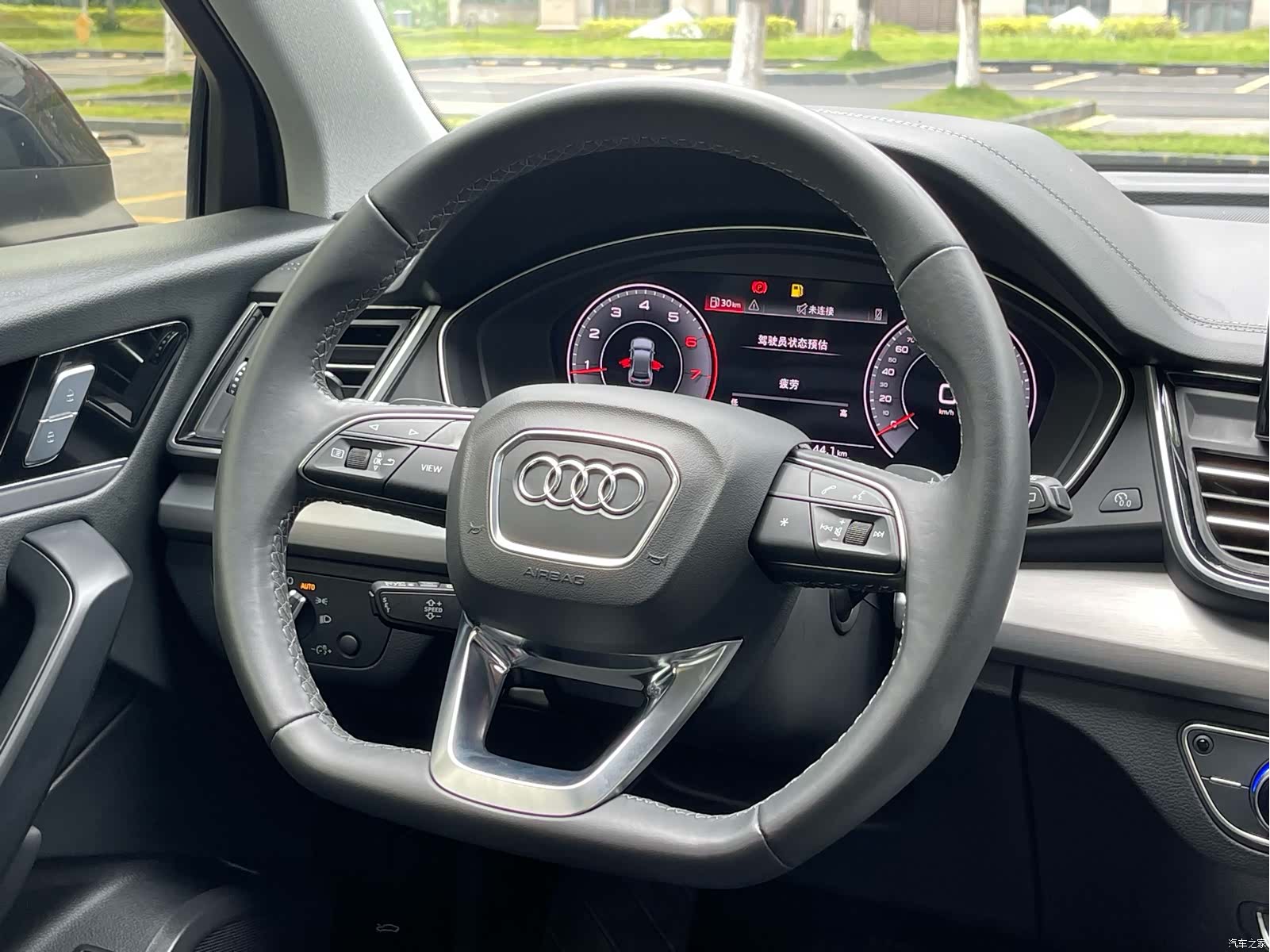 Audi Q5L, 2025 20