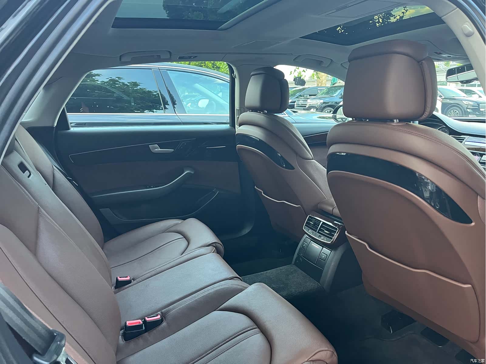 Audi A8L, 2016 28