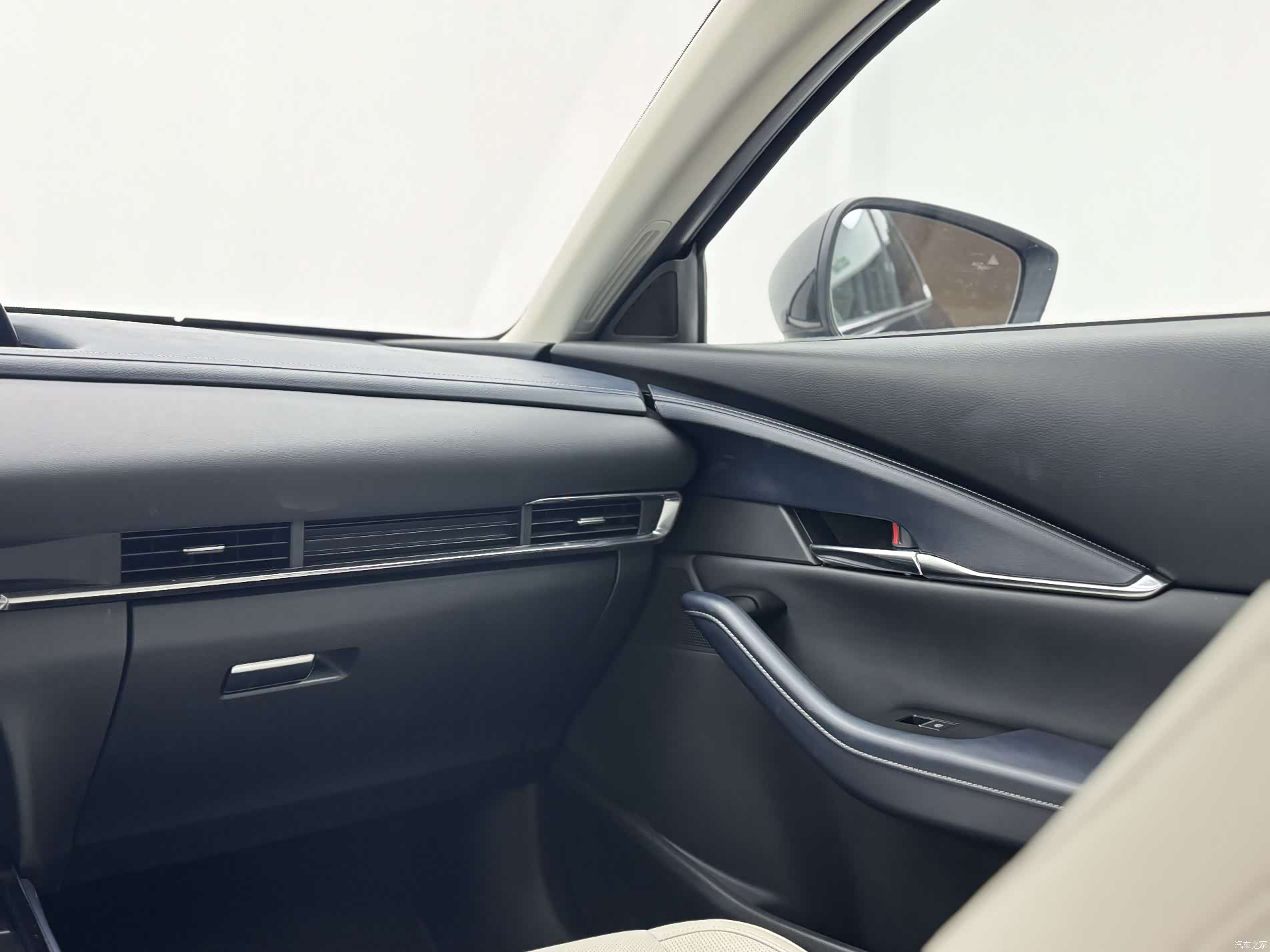 Mazda CX-30, 2022 16
