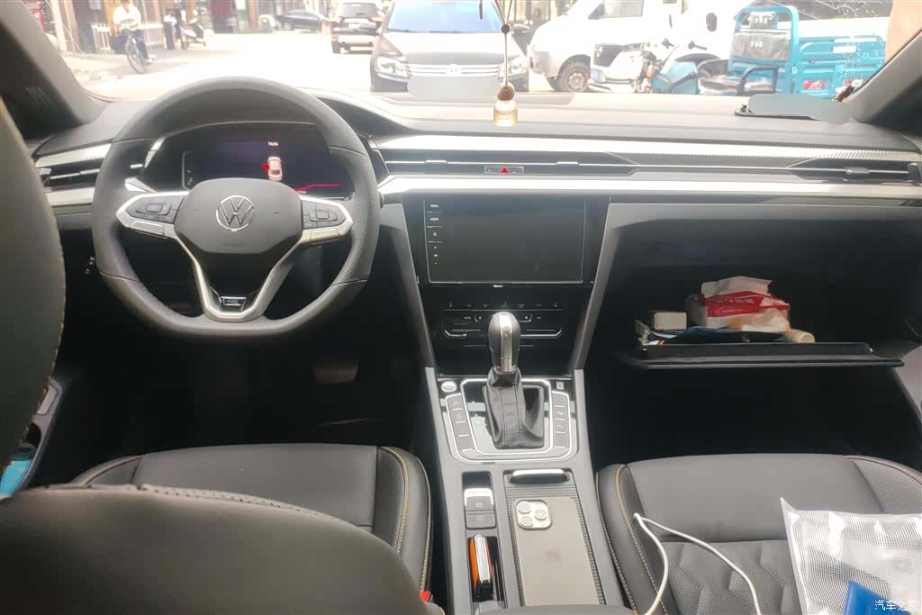 Volkswagen CC, 2026 12