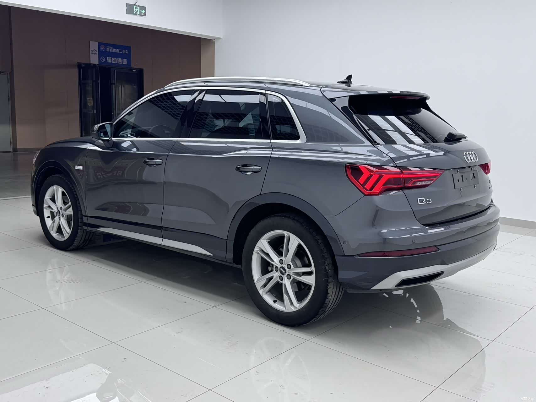 Audi Q3, 2022 4