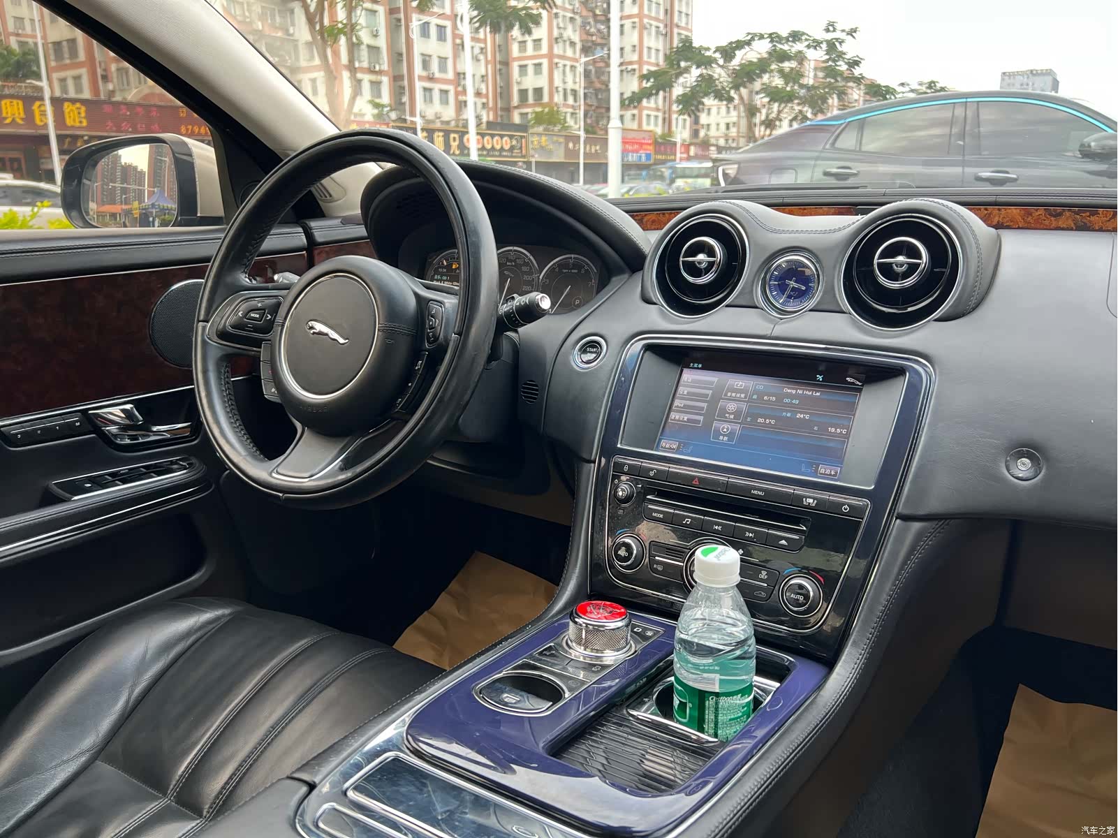 Jaguar XJ, 2013 17