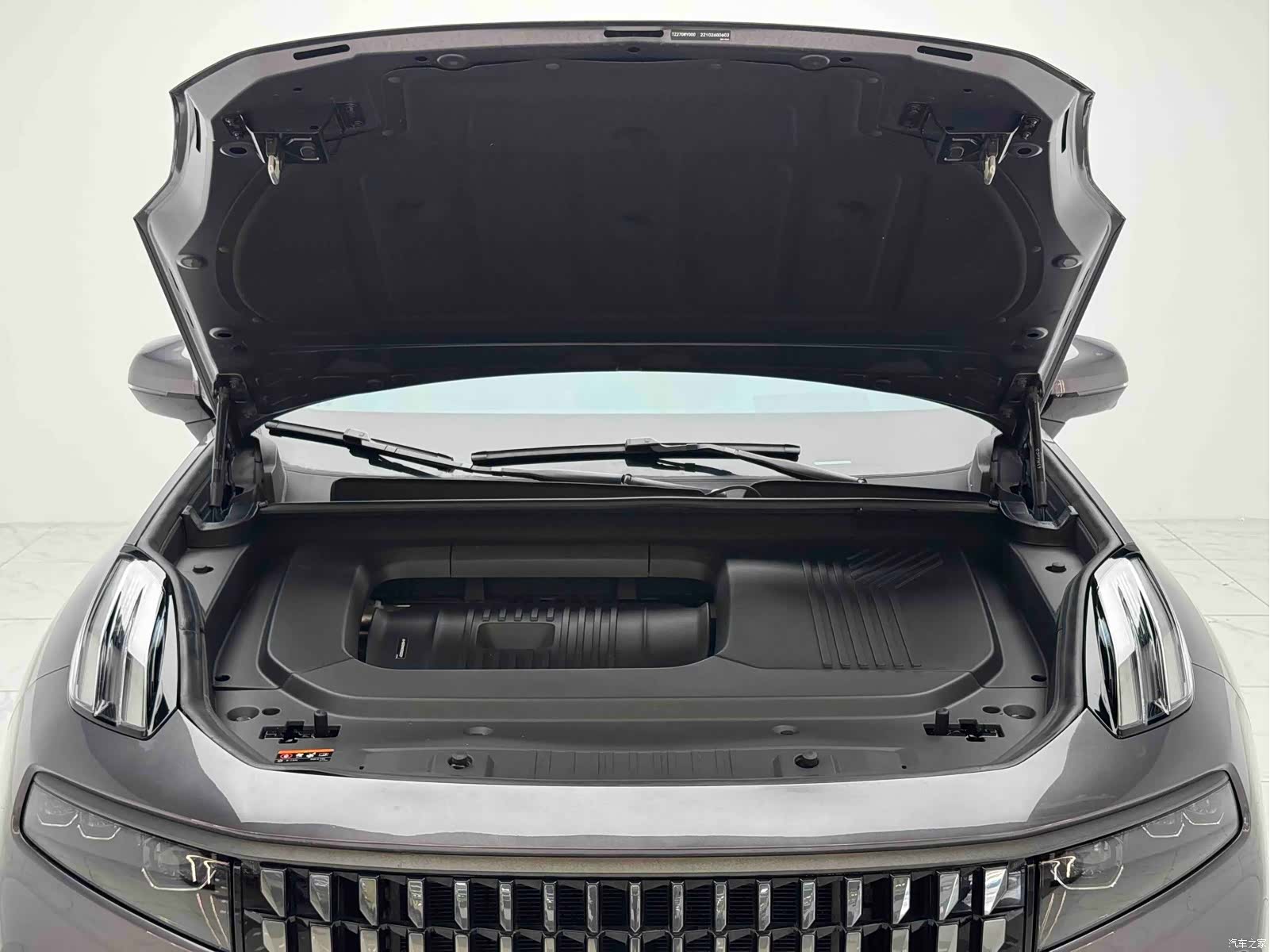 Lynk & Co 02, 2022 все фото