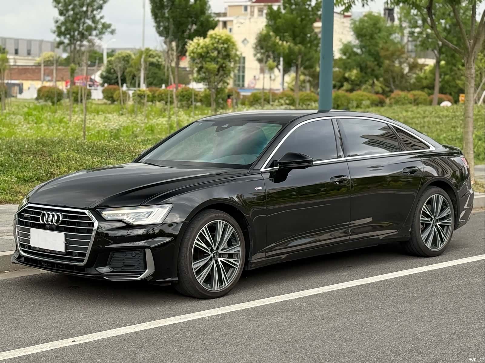 Audi A6L, 2022 1