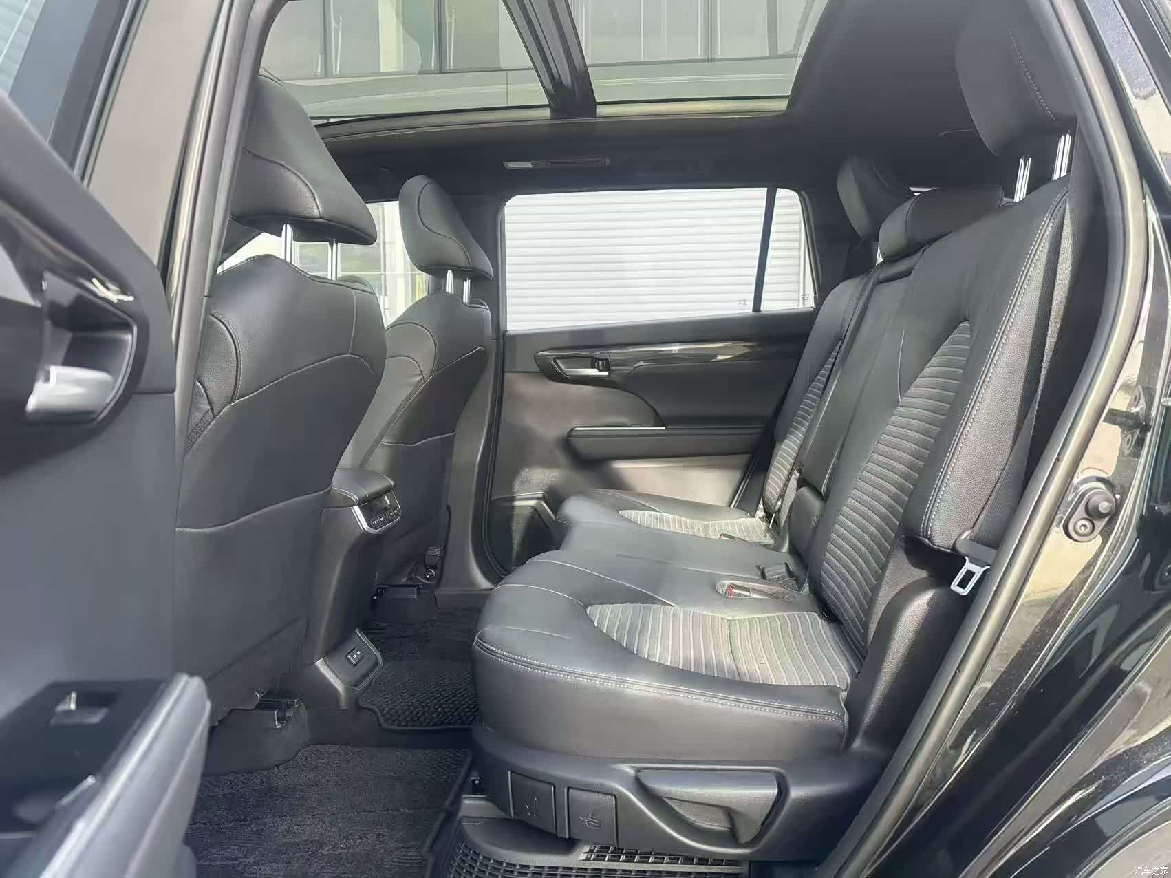 Toyota Crown, 2023 6