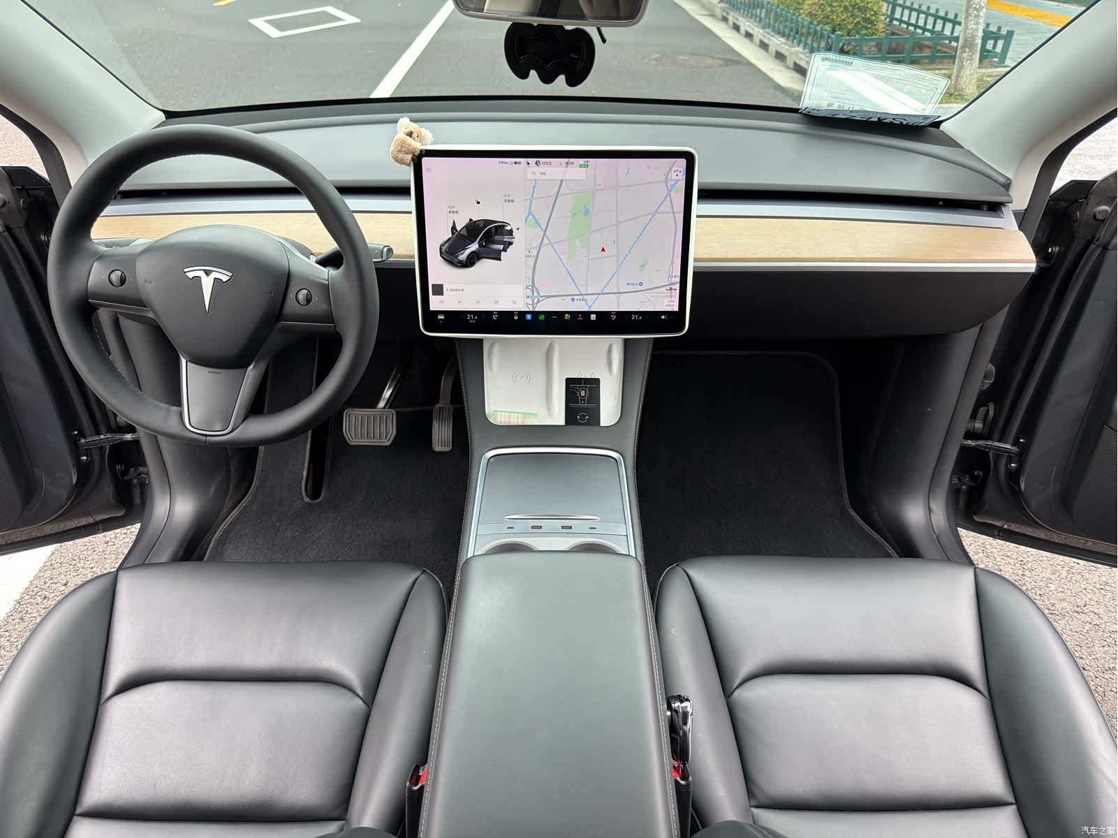 Tesla Model Y, 2021 12