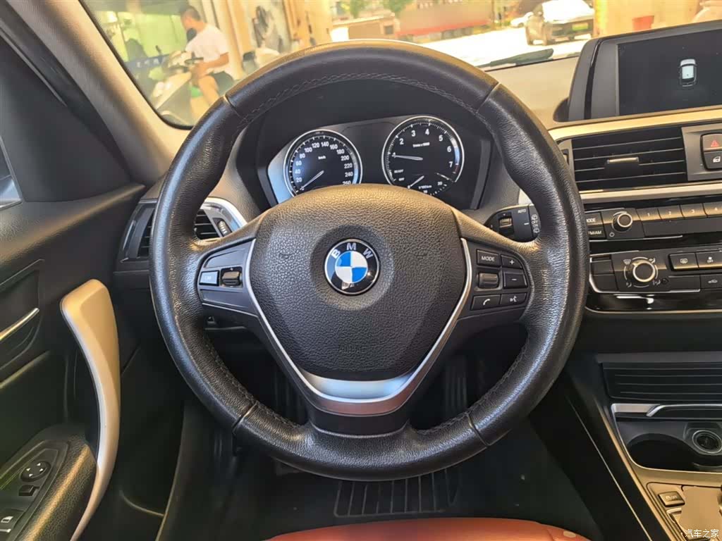 BMW 1 Series, 2018 11