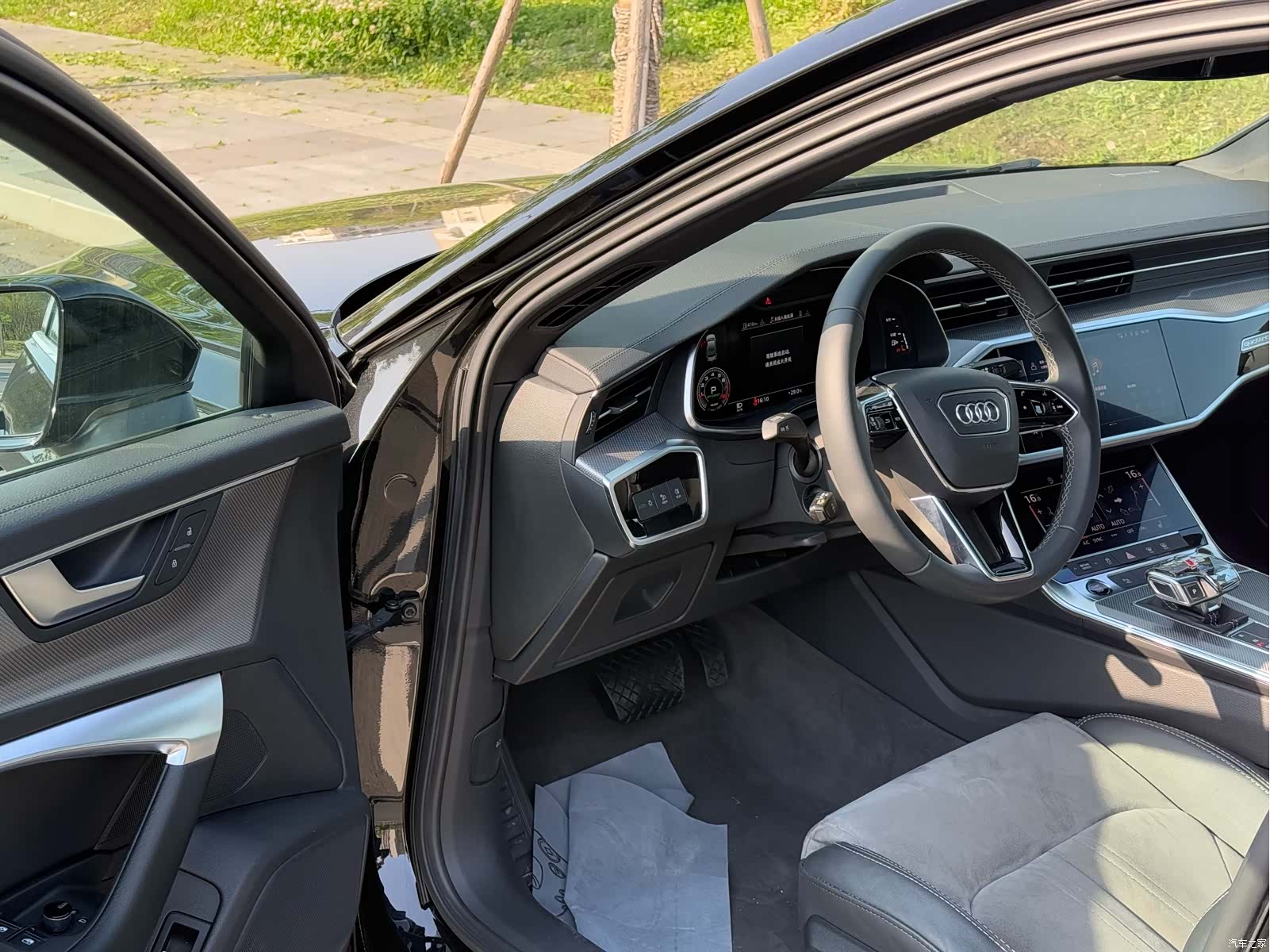 Audi A6L, 2021 все фото