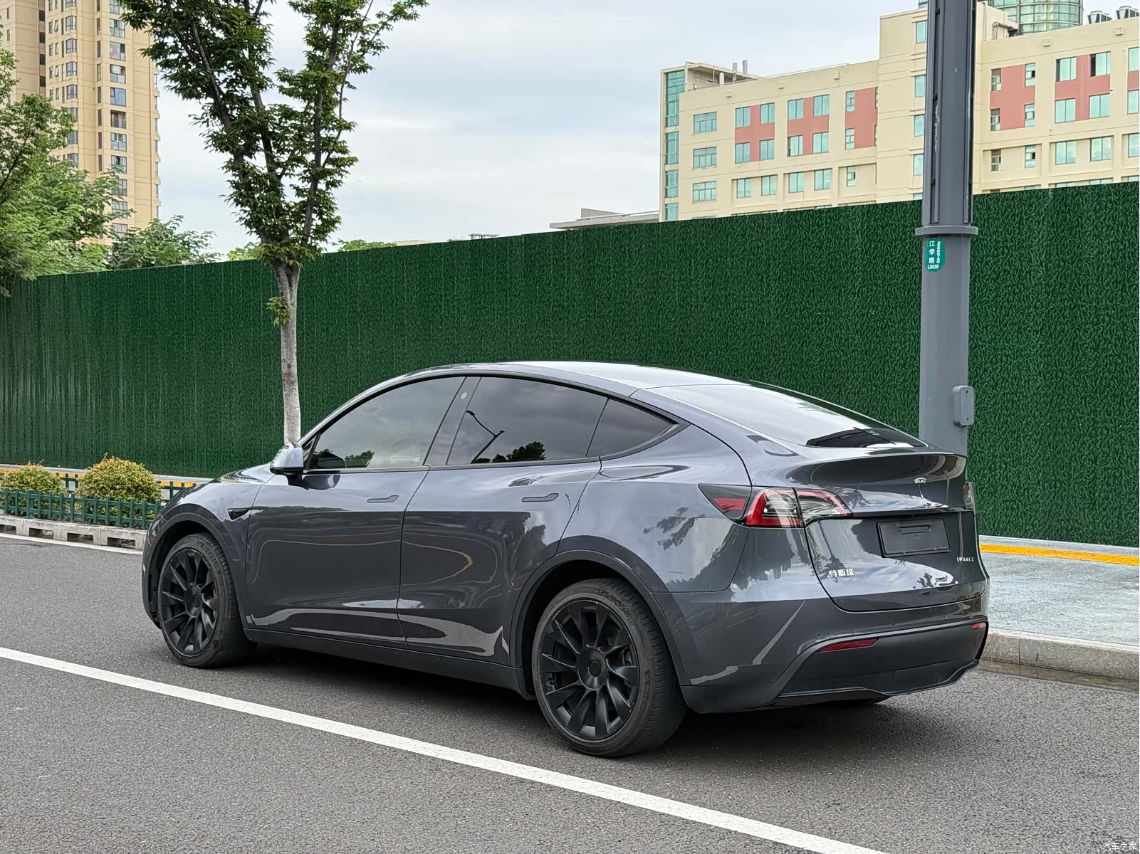 Tesla Model Y, 2021 6
