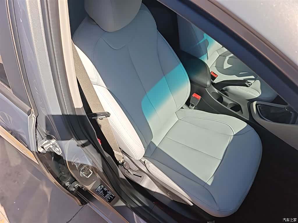 Buick V, 2018 25