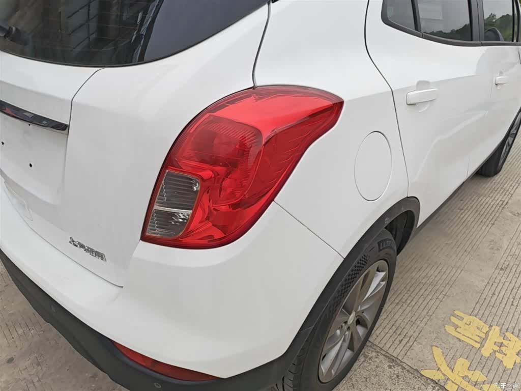 Buick Encore, 2018 8